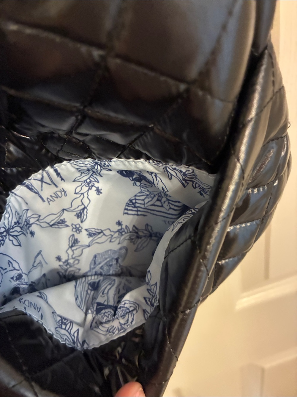 Oliver‎ Thomas Black Quilted Crossbody Bag - Picture 5 of 6